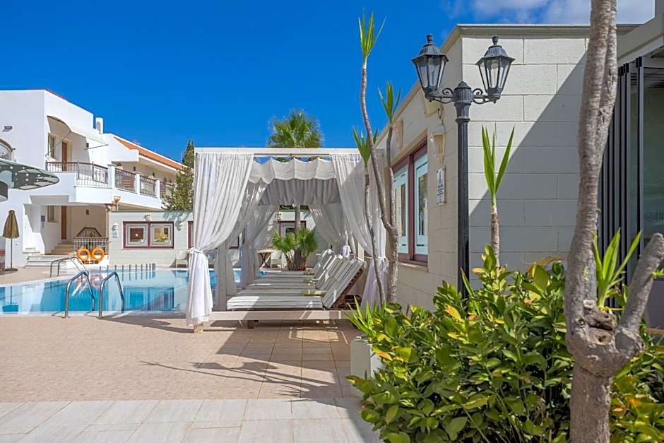 Bella Elena by Estia