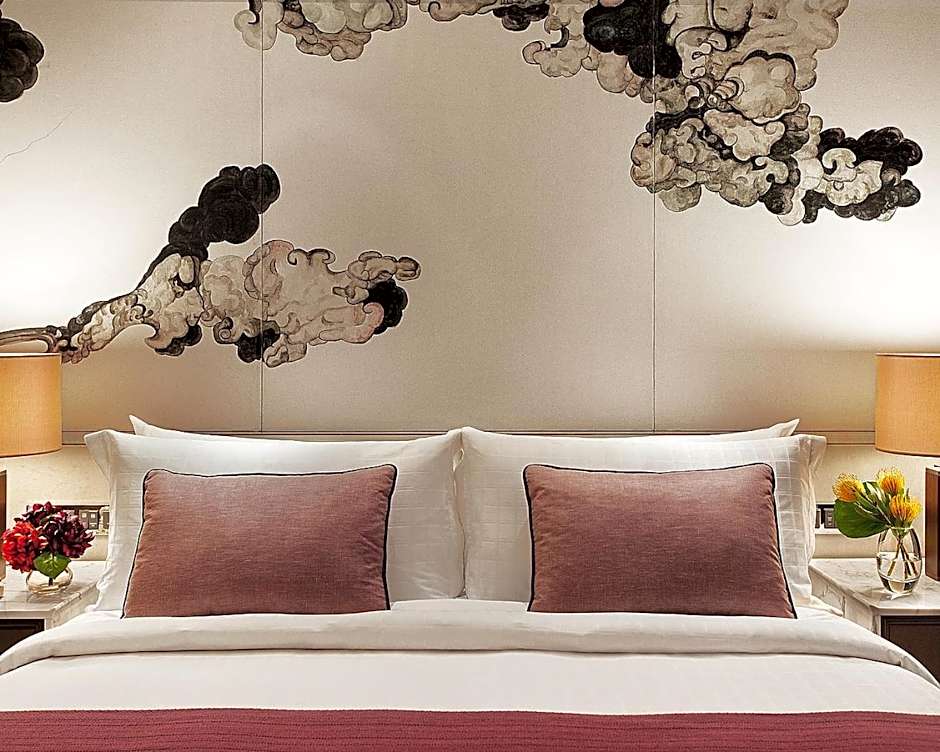 Photo 1 of 5 of Premier 1 King Bed