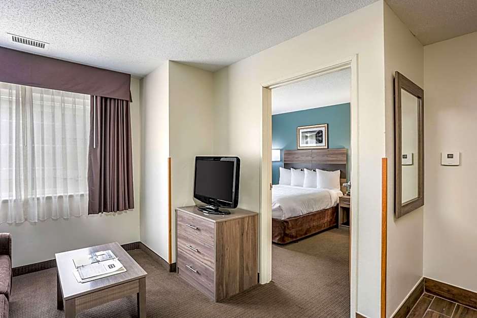 MainStay Suites Cedar Rapids North - Marion