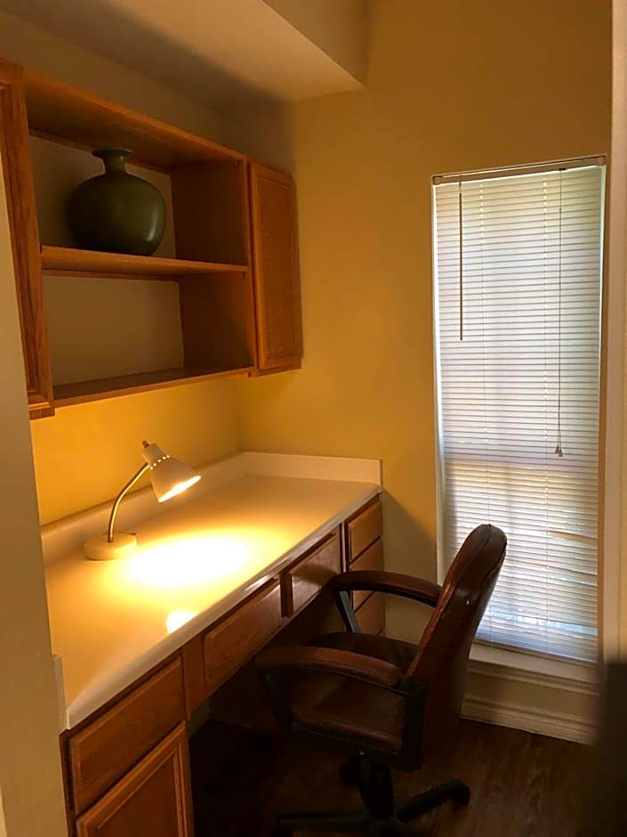 The Reside Fully Furnished Condos - Medical Stays Welcome