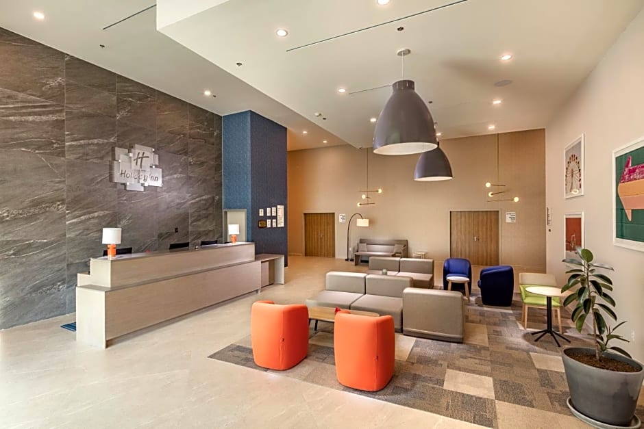 Holiday Inn & Suites - Aguascalientes, an IHG hotel