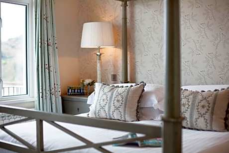 Double or Twin Room with Sea View