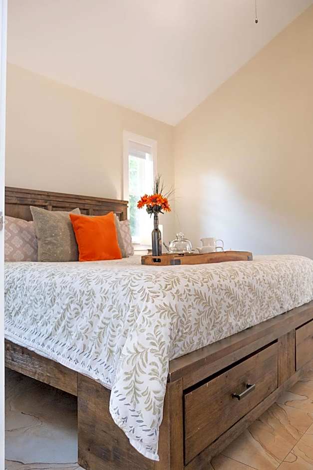 CHATHAM HOUSE Kelowna Bed & Breakfast