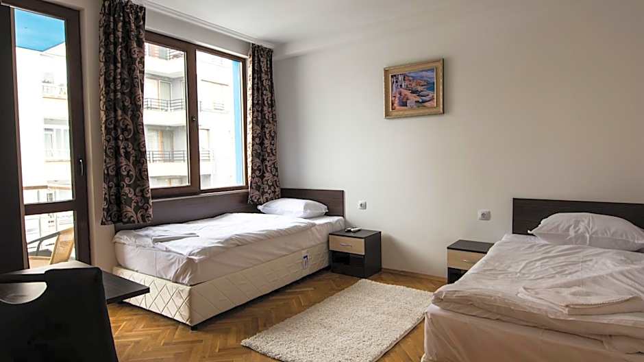 Guest Rooms Old Captain