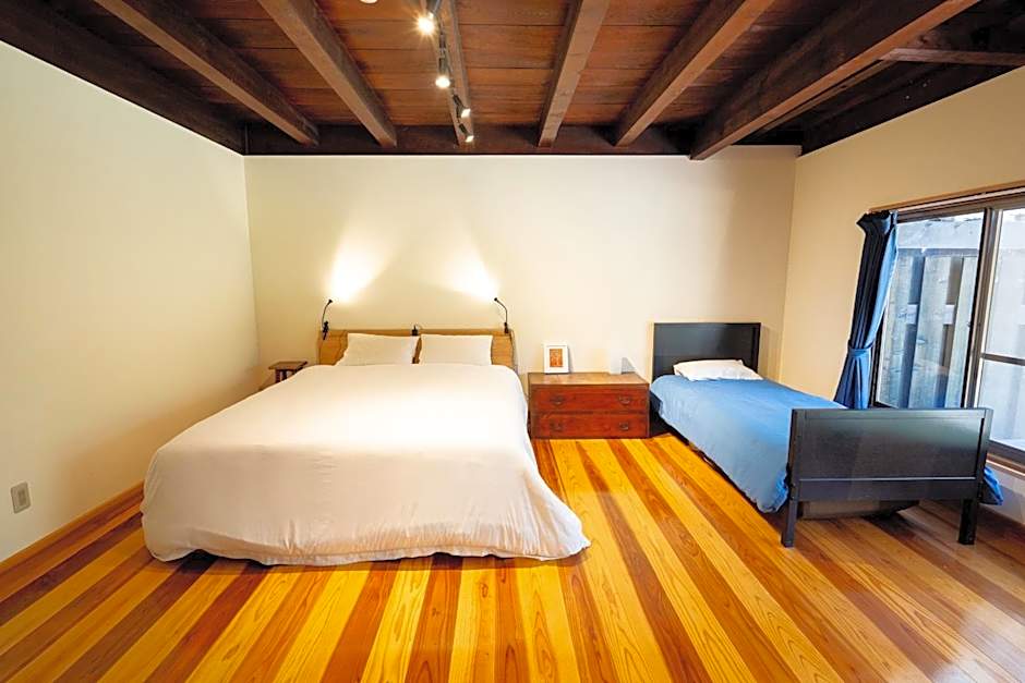 Apartment, Ground Floor — 6 fotoğraftan 1. fotoğraf