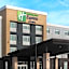 Holiday Inn Express & Suites West Edmonton-Mall Area By IHG