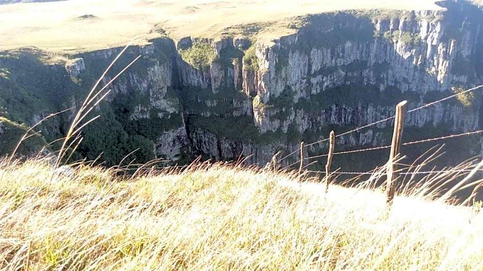 Paraíso Dos Cânions