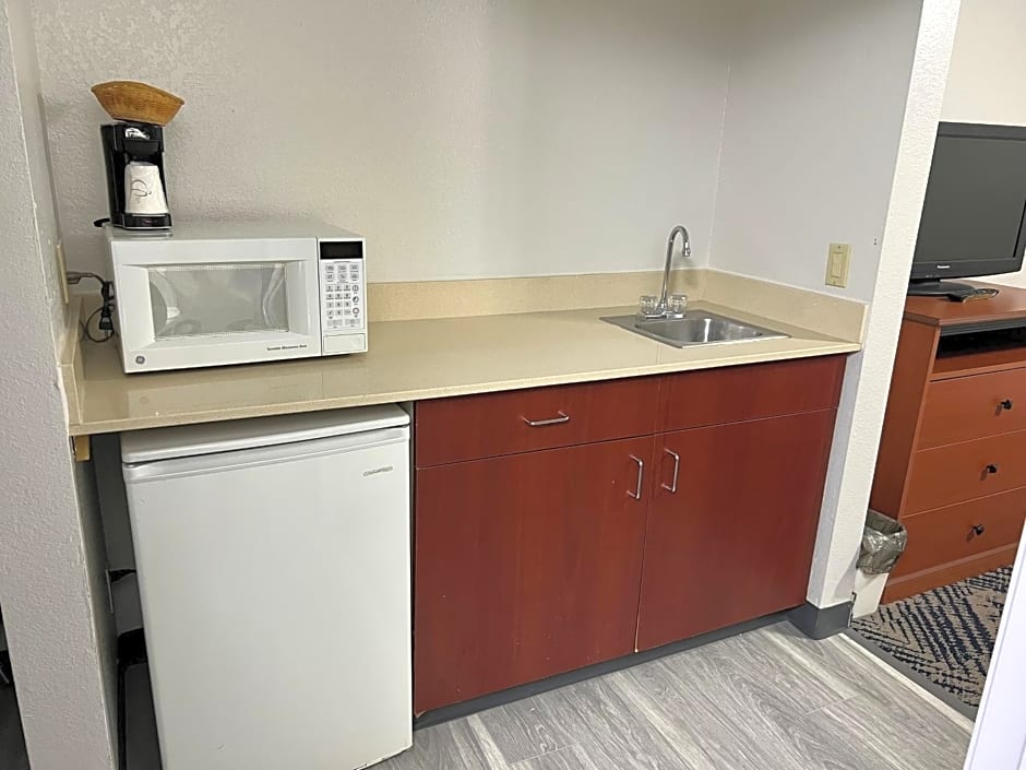 Baymont by Wyndham Omaha SW