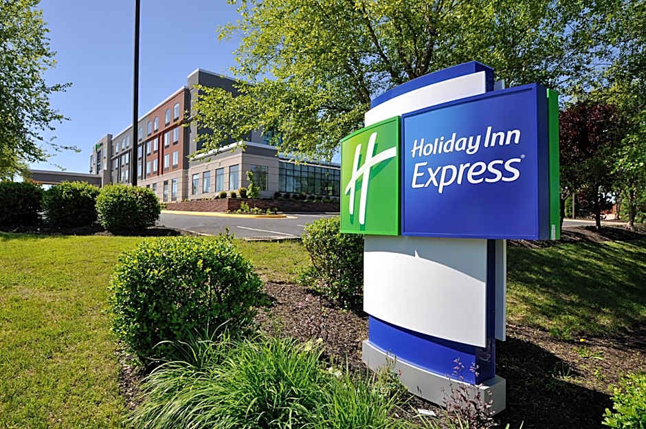 Holiday Inn Express Quantico - Stafford By IHG