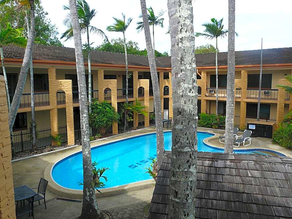 Oasis Inn Apartments