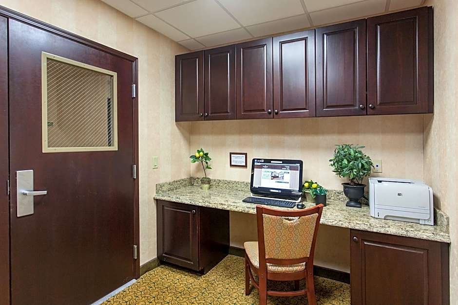 Country Inn & Suites by Radisson, San Marcos, TX
