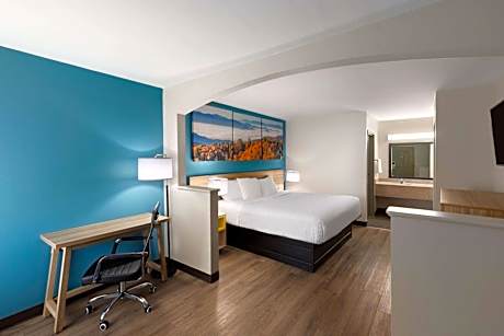 King Room - Non-Smoking