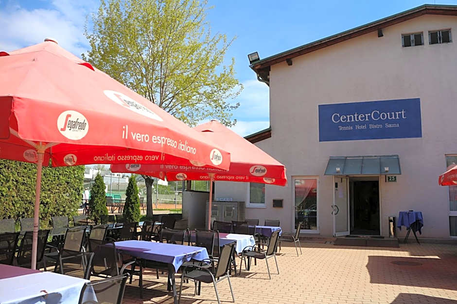 CenterCourt Hotel