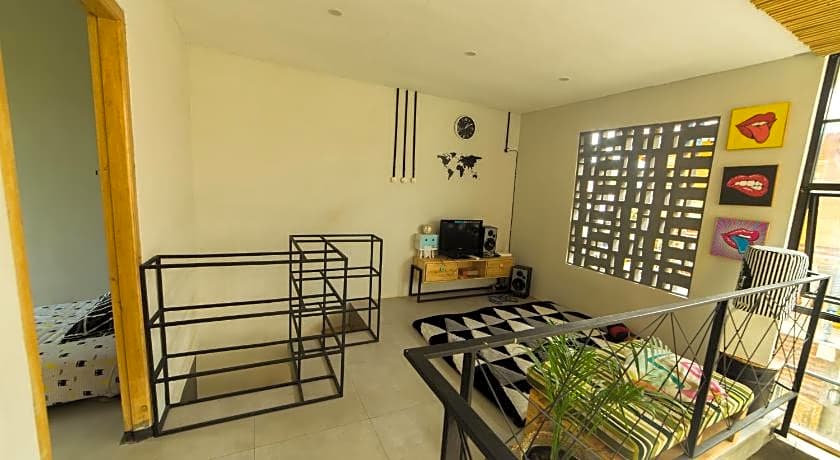 Happy House BnB Bromo backpacker