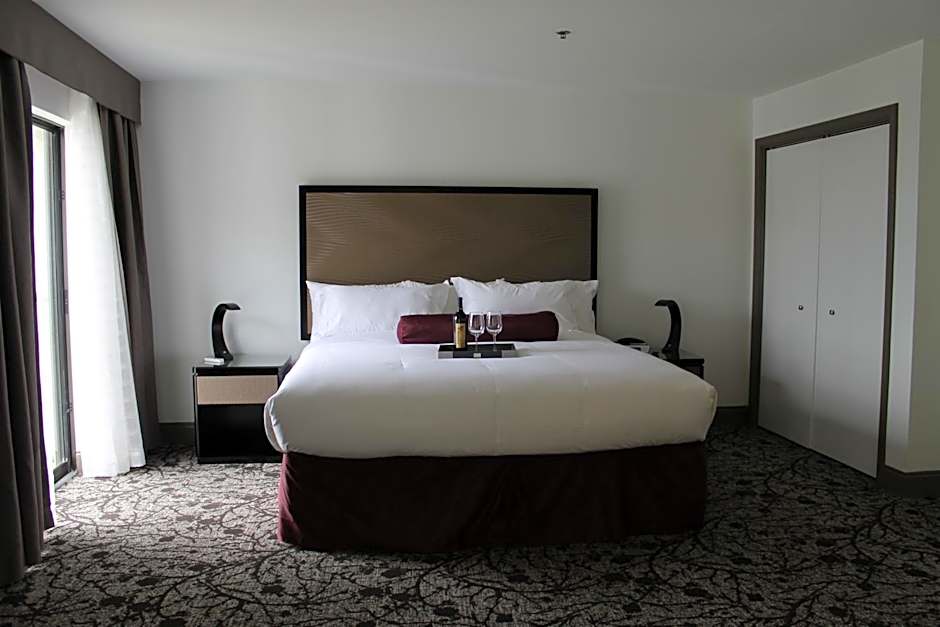 Regalia Hotel & Conference Center