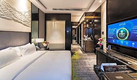 Executive Suite King bed