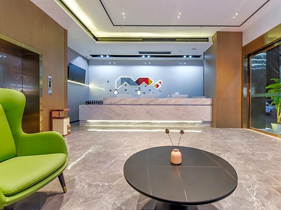 Borrman Hotel Pengshui Binjiang Road