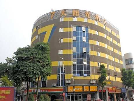 7 Days Inn Foshan Shunde Lunjiao Branch