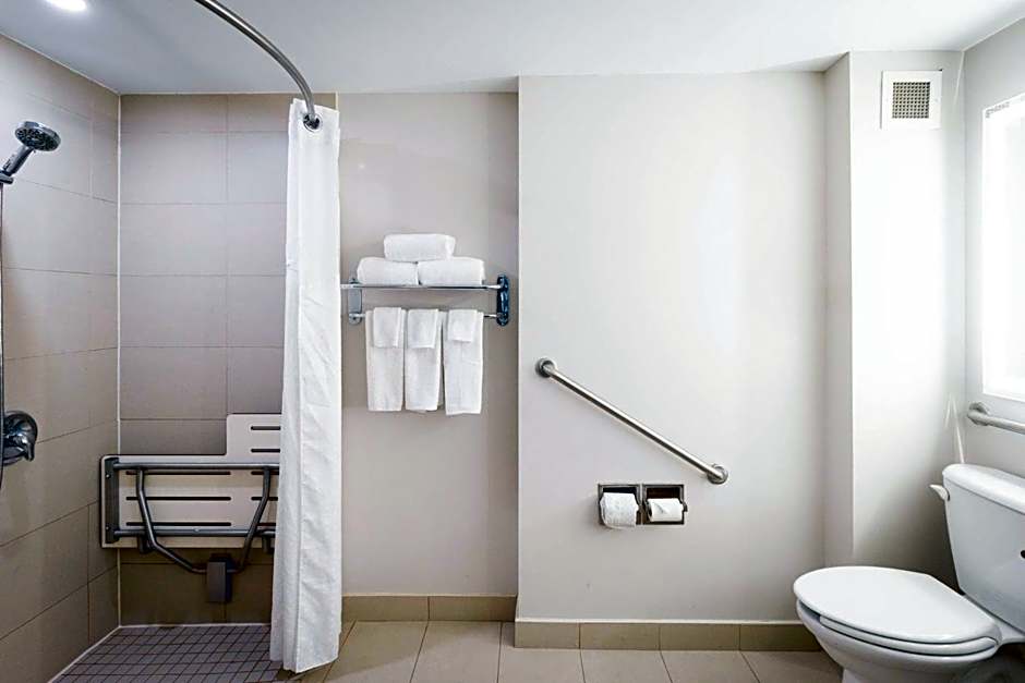 Holiday Inn Express Hotel & Suites Kingston By IHG