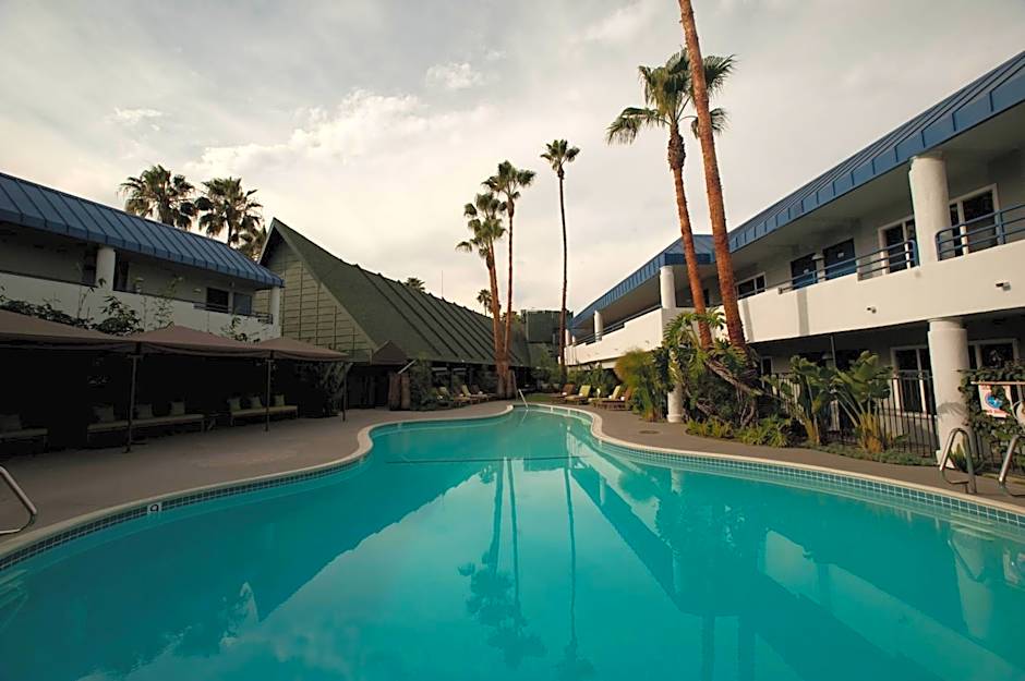 Hotel Current