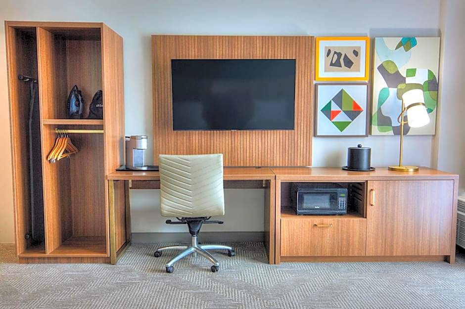 Holiday Inn Gainesville-University Center By IHG