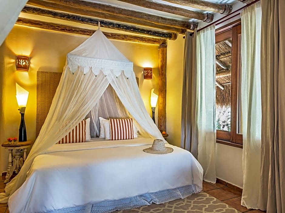Ser Casasandra Boutique Hotel                                                                    