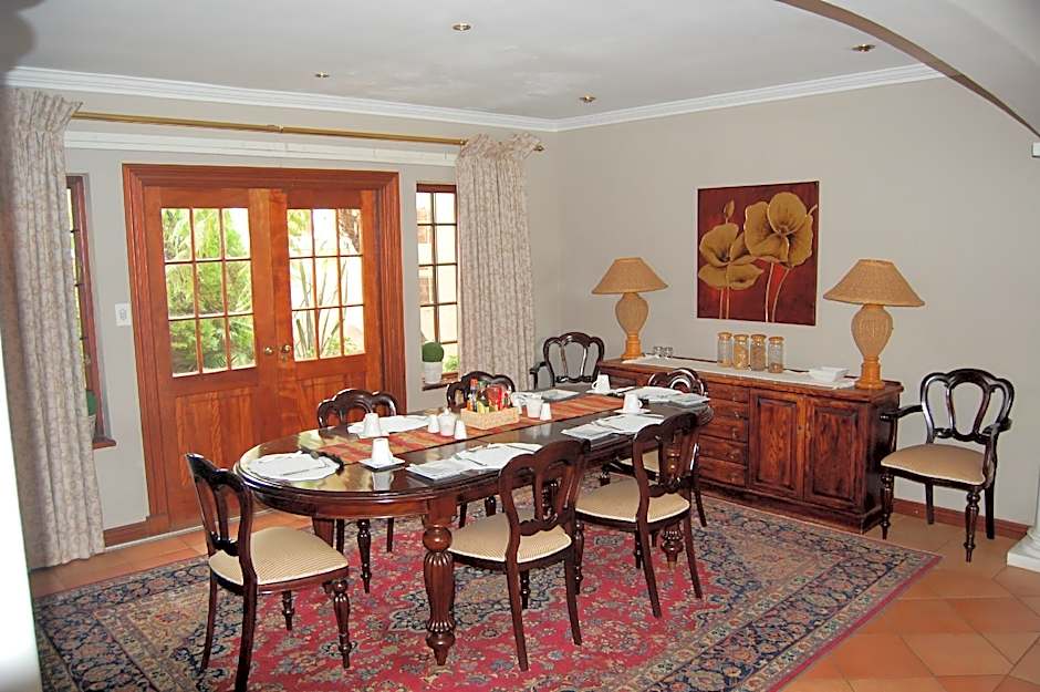 Maple Manor Guest House