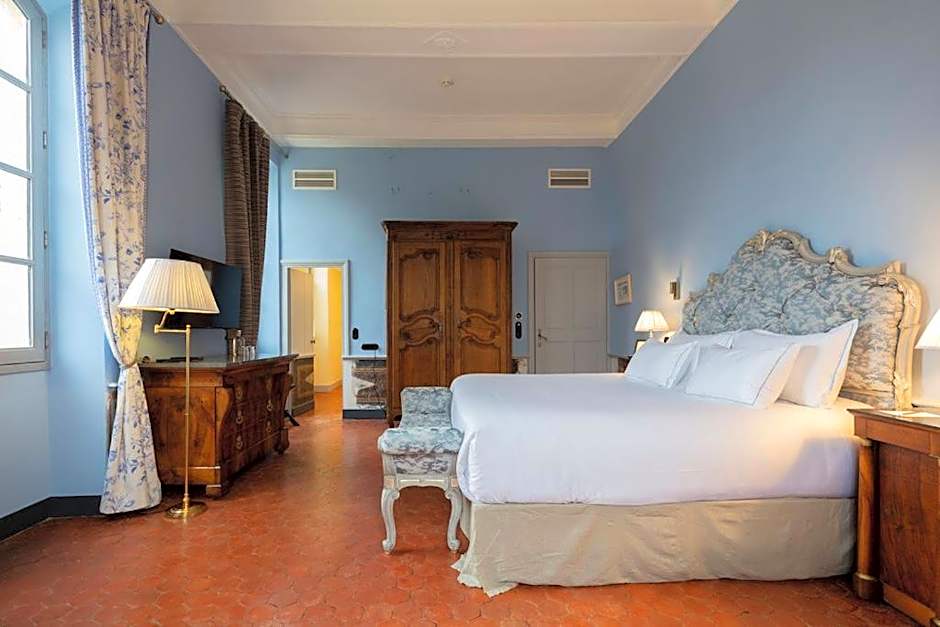 Château de Collias - Maison de Vacances