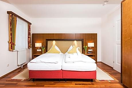 Suite with Lake View