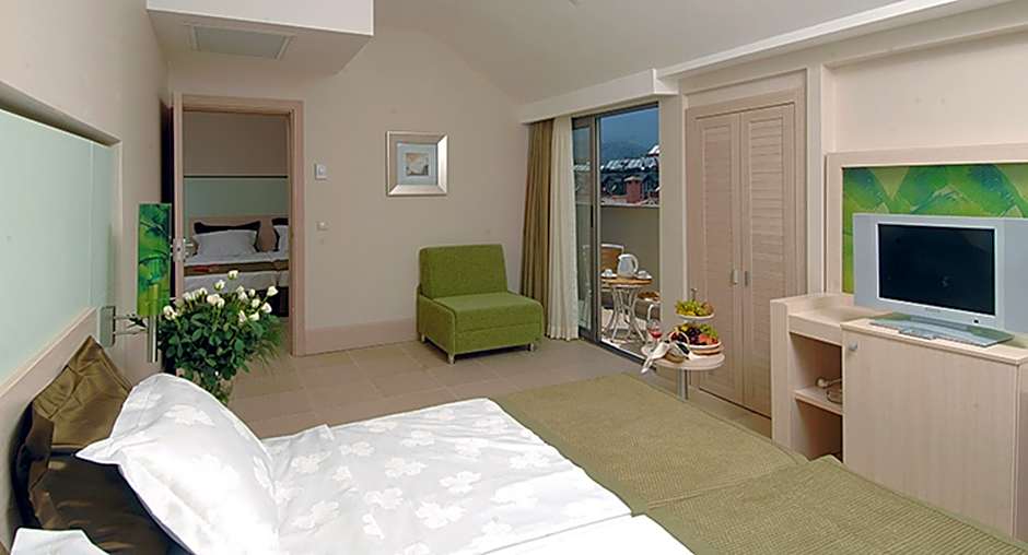 Ambassador Plaza Hotel - All Inclusive