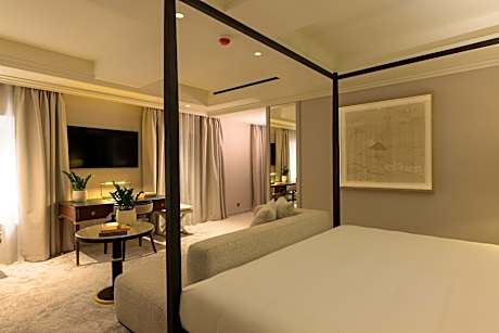 Deluxe Double Room with River View