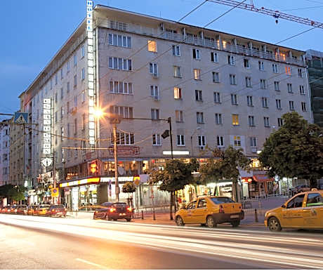 Slavyanska Beseda Hotel