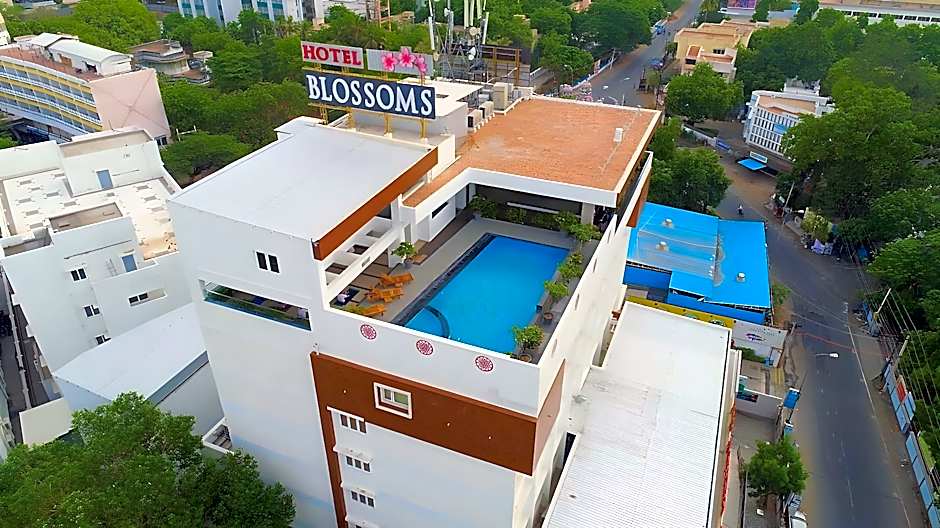 Hotel Blossoms