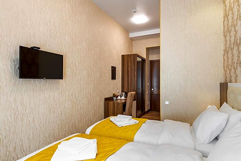 Ornament Hotel