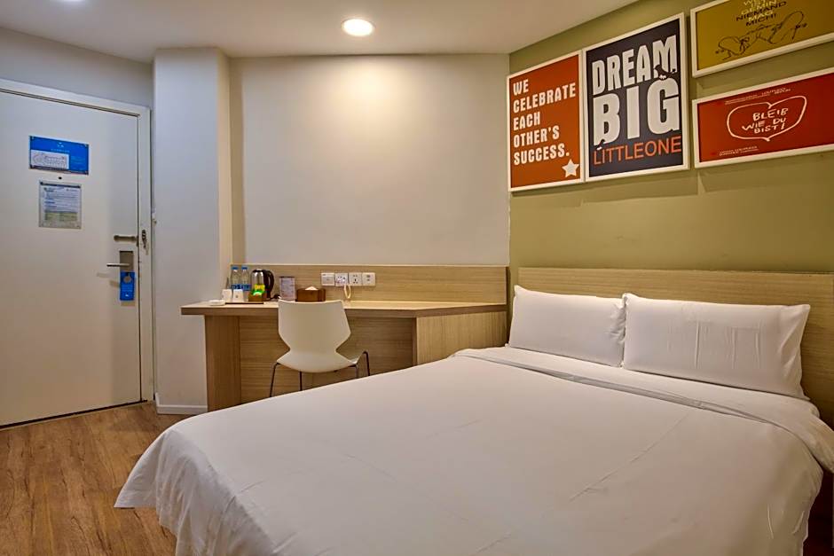 Hanting Hotel Niongbo Tianyi Square