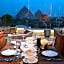 Pyramid Front Hotel