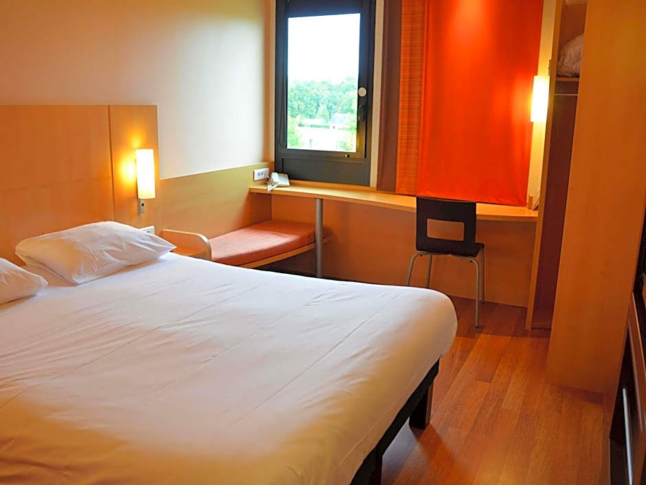 ibis Guingamp