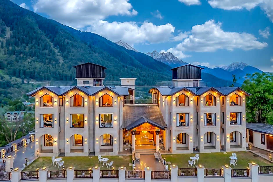 Foto 1 di 22 di Hillside Resort & Spa Pahalgam