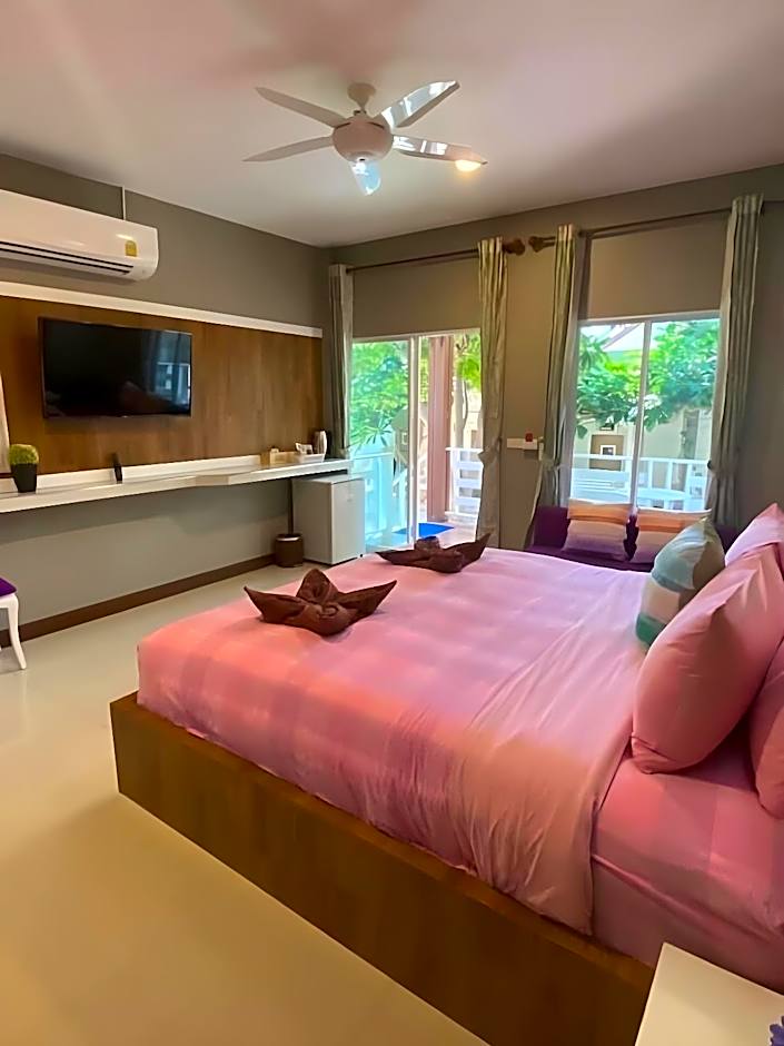 Bee Orchid Pool Villa