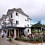 Rovers Inn Guesthouse - Age 11 and Above Only