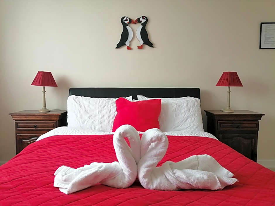 Photo 1 of 9 of Double Room