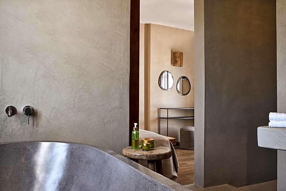 Naxian Collection - Small Luxury Hotel of the World