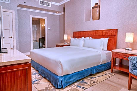 One-Bedroom Deluxe Apartment