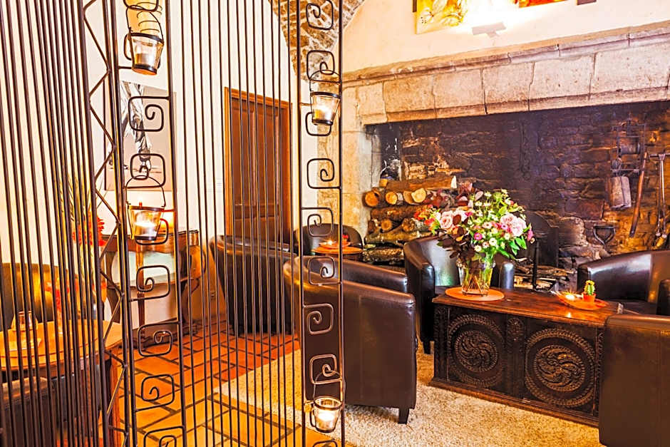 Château De La Caze Piscine & Spa - Ste Enimie