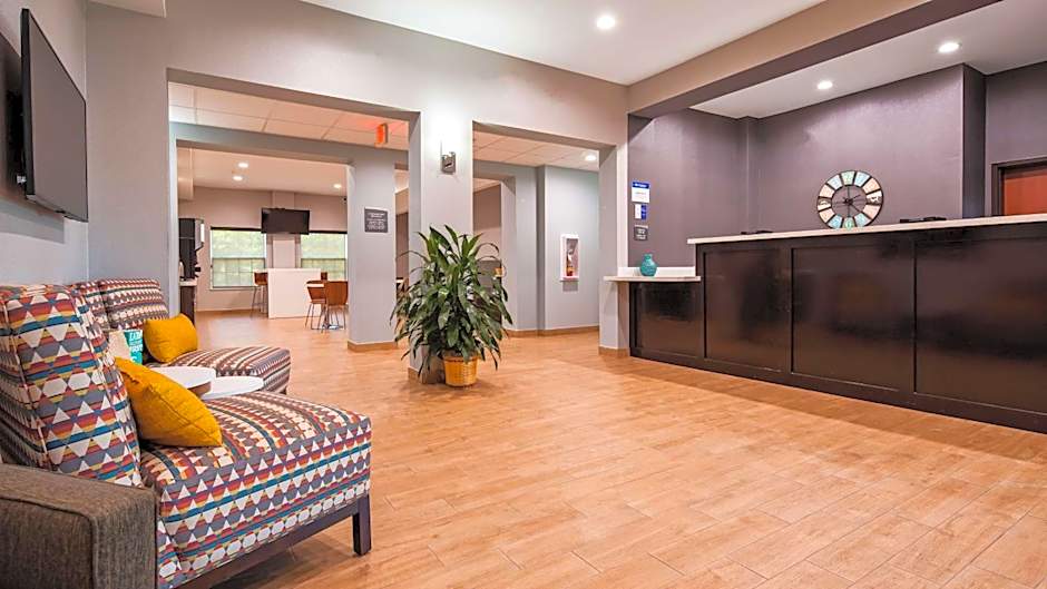 Best Western Ingleside Inn & Suites