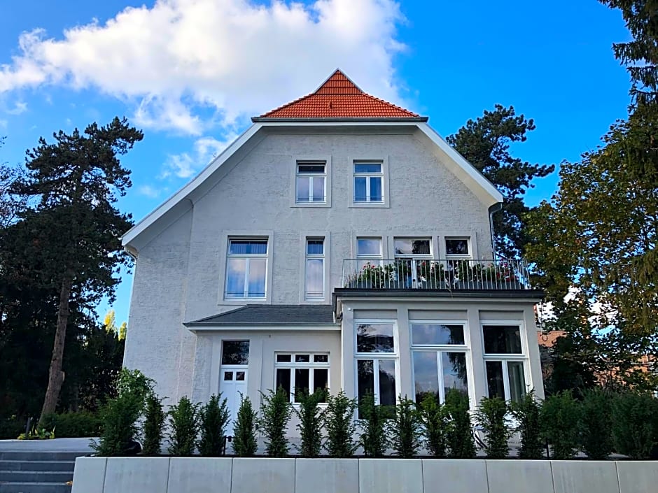 Villa Glanzstoff