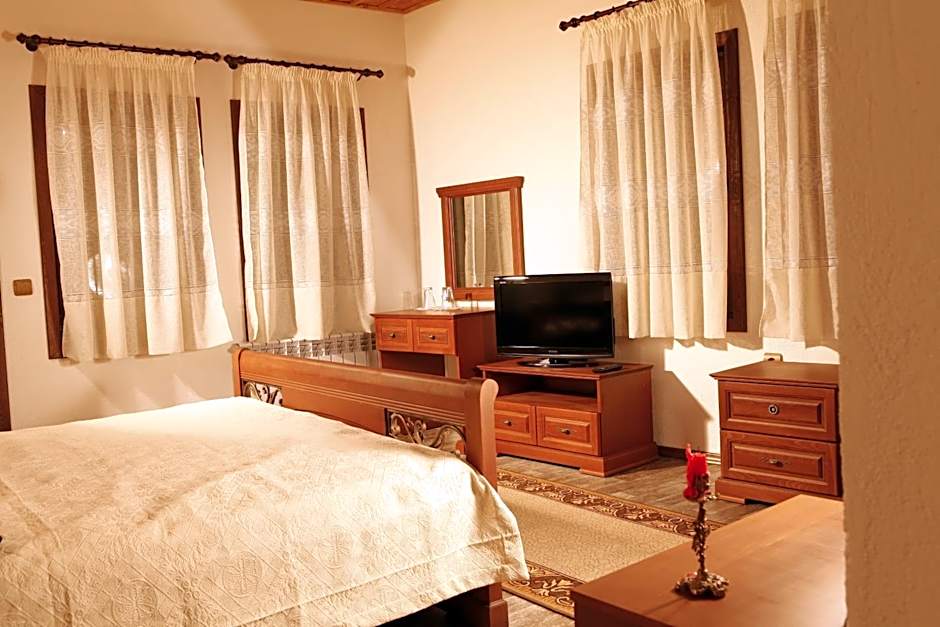 Family Hotel Dinchova kushta