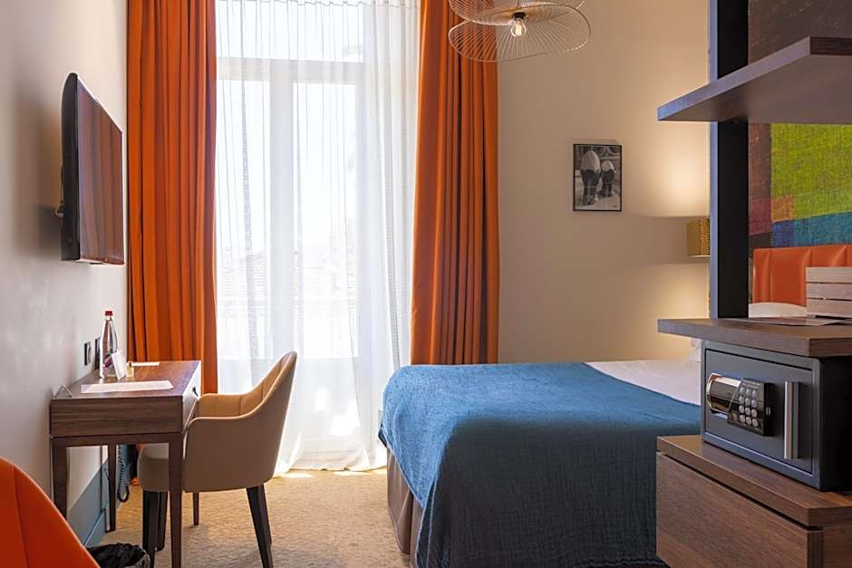 Hotel Verlaine