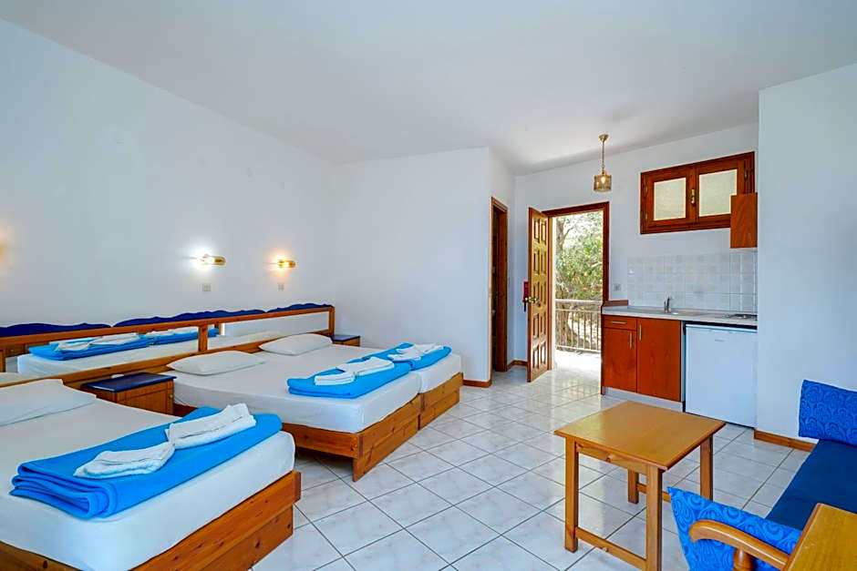 Hotel Emerald and Suites