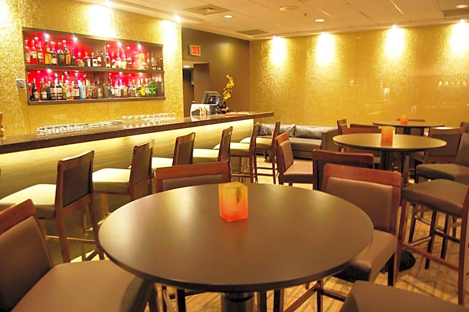 Holiday Inn Montreal Centre Ville Downtown By IHG